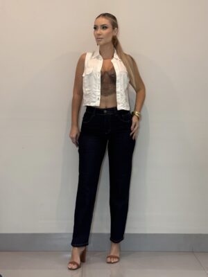 Calça Jeans Feminina de Corte Reto
